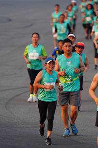 BIB: 0818
                            <button type="button" onclick="openModal(10510332)" class="btn btn-primary btn-sm float-right btn-popup" data-toggle="modal" data-target=".modal-high-quality">
                        <i class="fas fa-shopping-cart"></i> Add to Cart
                    </button>
                                            <button type="button" onclick="isThisMe(10510332, true)" class="btn btn-success btn-sm float-right btn-popup btn-isme hidden" data-toggle="tooltip" data-placement="bottom" title="นี่คือรูปของคุณใช่ไหม คลิกที่นี่เพื่อเอาเข้าอัลบั้ม">
                        <i class="fas fa-plus"></i> Add to album
                    </button>
                    <button type="button" onclick="isThisMe(10510332, false)" class="btn btn-warning btn-sm float-right btn-popup btn-isnotme hidden">
                        <i class="fas fa-ban"></i> Remove from album
                    </button>